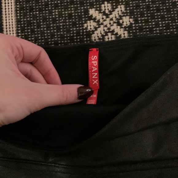 SPANX Black Pencil Skirt Medium - Picture 4 of 16